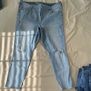 Old Navy Rockstar Mid-rise Jeans
